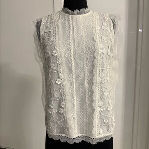 Alexis Essie Embroidered Floral Lace white Top